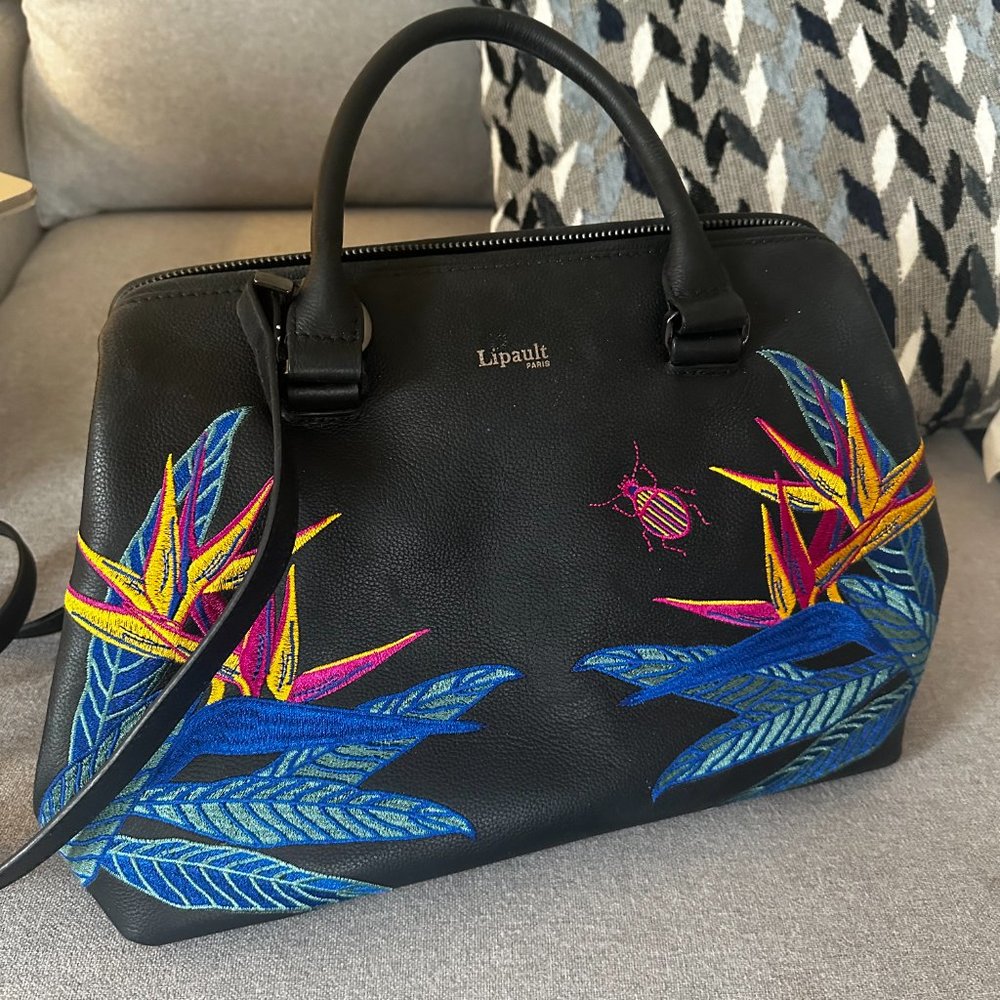 Genuine leather shoulder bag